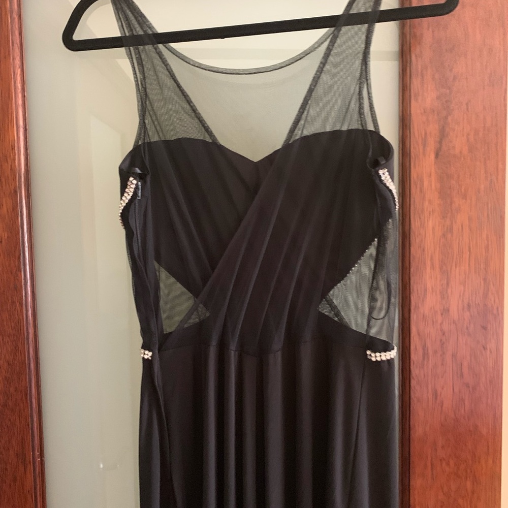Dress - Picture 4 of 6